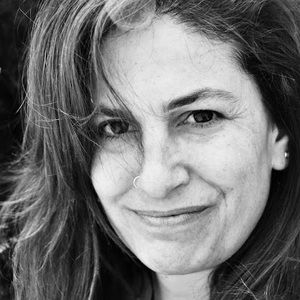 Meet your Posher, Leslie f.